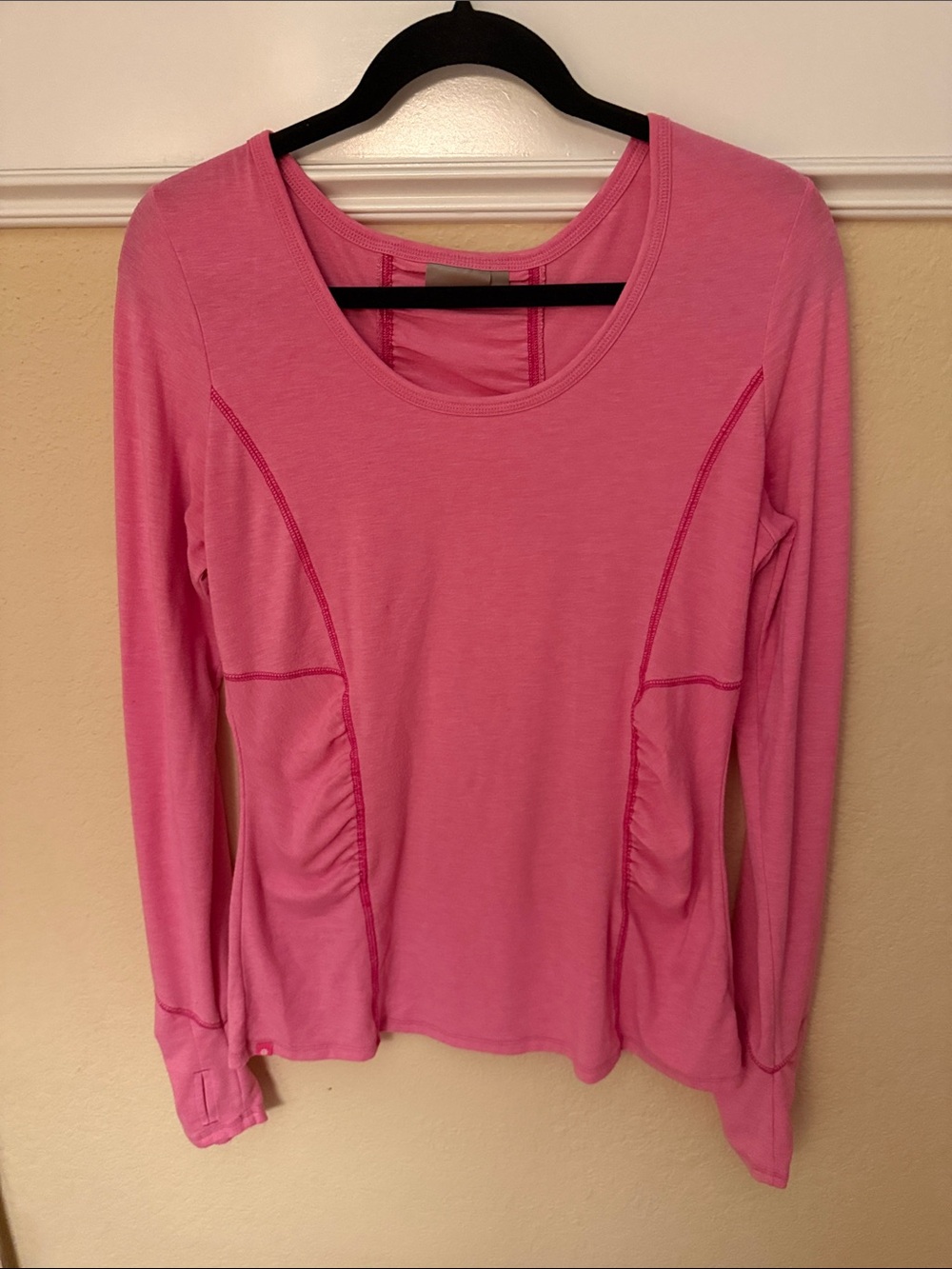 Women's Pink Long-Sleeve Scoop Neck Top